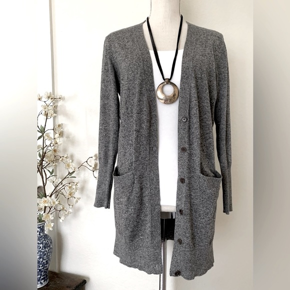 Banana Republic Long Cardigan w/ Pockets - Picture 2 of 15